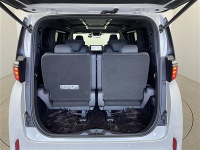 2024 Toyota ALPHARD — фото 26