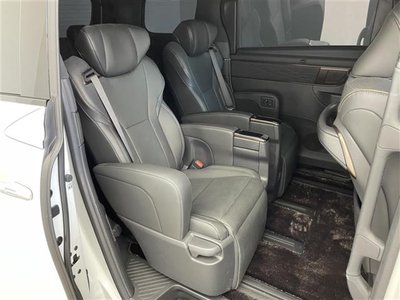2024 Toyota ALPHARD — фото 24