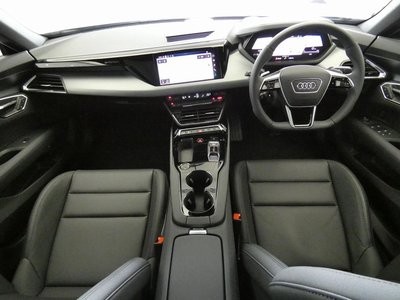 2025 AUDI E-TRON GT QUATTRO 照片 3