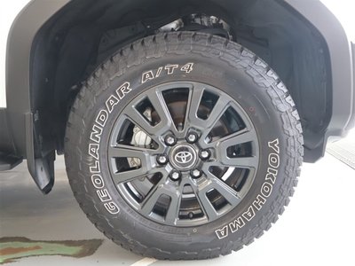 صورة 36 لـ 2024 Toyota LAND CRUISER 250