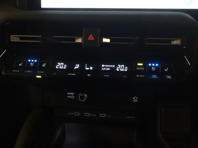 صورة 15 لـ 2024 Toyota LAND CRUISER 250
