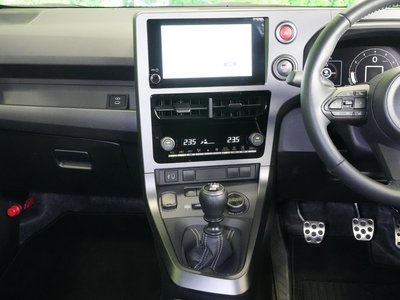 صورة 9 لـ 2025 Toyota GR YARIS