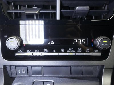 صورة 17 لـ 2025 Toyota GR YARIS