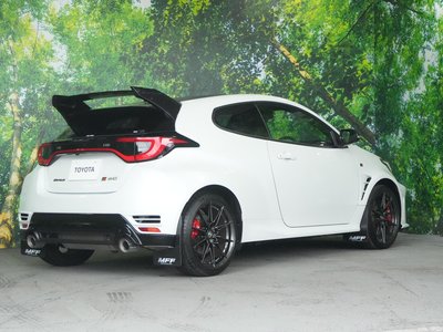 صورة 34 لـ 2025 Toyota GR YARIS