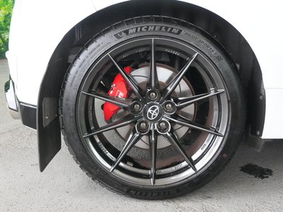 صورة 57 لـ 2025 Toyota GR YARIS