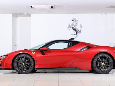 صورة 7 لـ 2021 Ferrari SF90 STRADALE