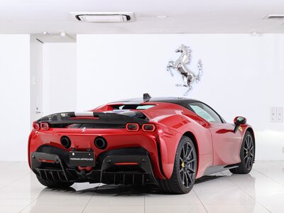 صورة 13 لـ 2021 Ferrari SF90 STRADALE