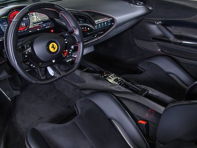 صورة 18 لـ 2021 Ferrari SF90 STRADALE