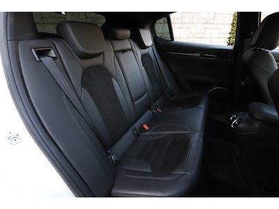 2019 ALFA Romeo STELVIO 照片 42