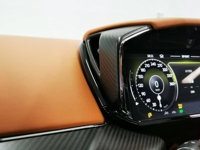 2025 Aston Martin VANTAGE — миниатюра 14