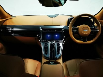 2025 Aston Martin VANTAGE — миниатюра 3