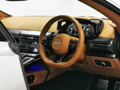 2025 Aston Martin VANTAGE — миниатюра 9