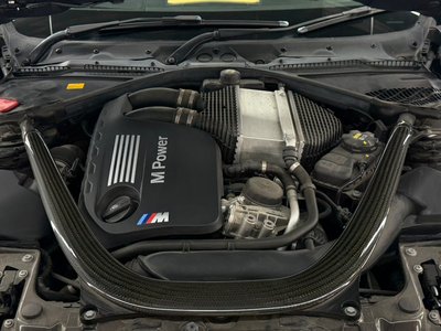 صورة 34 لـ 2014 BMW M4 COUPE