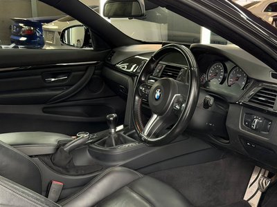 صورة 23 لـ 2014 BMW M4 COUPE