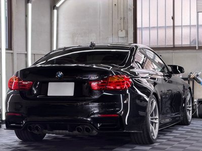صورة 14 لـ 2014 BMW M4 COUPE
