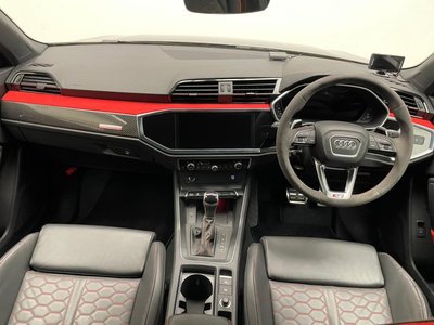 2024 AUDI RS Q3 photo 11