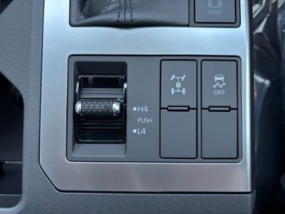 2025 Toyota LAND CRUISER 250 照片 68