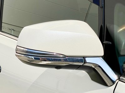 صورة 42 لـ 2016 Toyota ALPHARD