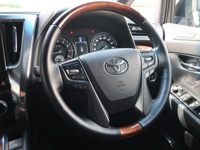 صورة 58 لـ 2016 Toyota ALPHARD