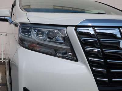 صورة 34 لـ 2016 Toyota ALPHARD