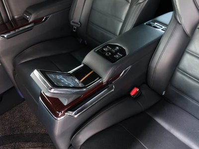 صورة 74 لـ 2016 Toyota ALPHARD