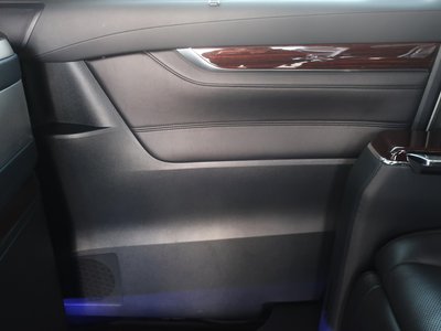 صورة 48 لـ 2016 Toyota ALPHARD