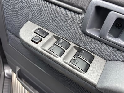 2015 Toyota LAND CRUISER 70 thumbnail 39