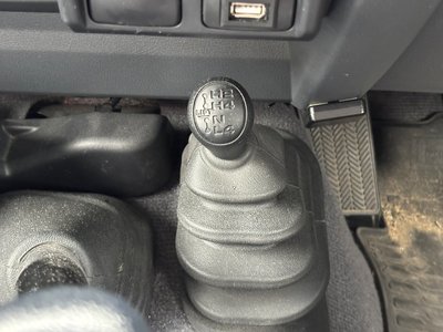2015 Toyota LAND CRUISER 70 thumbnail 34