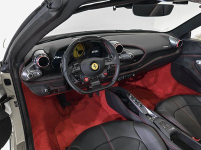 2022 Ferrari F8 SPIDER — фото 2
