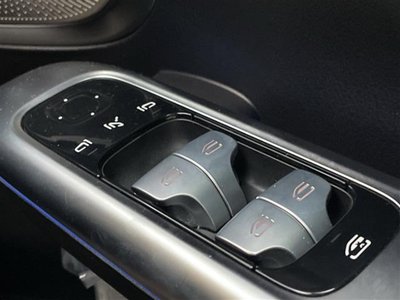 2023 Mercedes-BENZ C-CLASS AMG photo 15