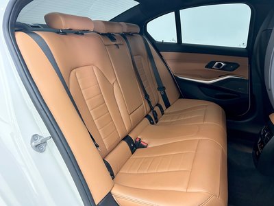 صورة 14 لـ 2024 BMW 3 SERIES