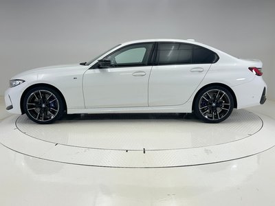 صورة 6 لـ 2024 BMW 3 SERIES