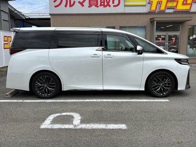 2023 Toyota VELLFIRE — фото 8