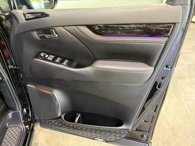 صورة 29 لـ 2020 Toyota ALPHARD