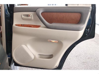 2002 Toyota LAND CRUISER 100 照片 39