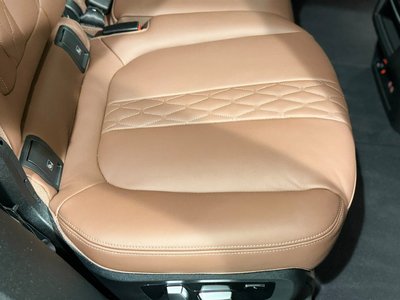 صورة 15 لـ 2025 BMW X5