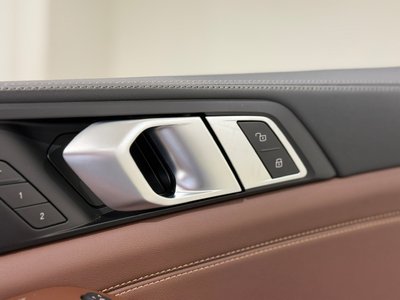 صورة 10 لـ 2025 BMW X5
