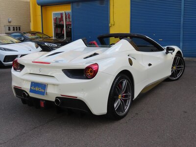 2016 Ferrari 488 SPIDER 照片 14