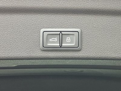 صورة 14 لـ 2022 AUDI RS Q3 SPORTBACK