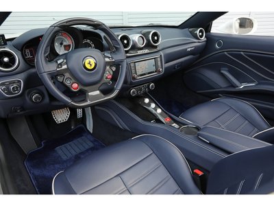 2016 Ferrari CALIFORNIA T 照片 10