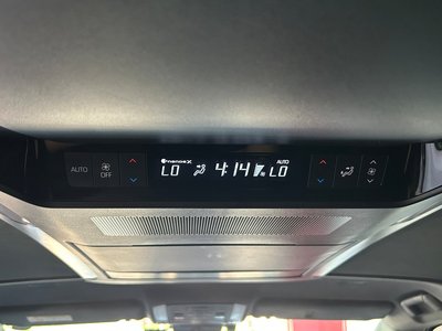 صورة 35 لـ 2023 Toyota ALPHARD