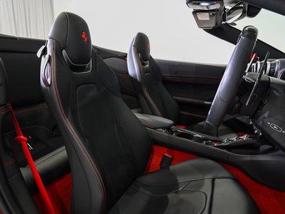 صورة 14 لـ 2022 Ferrari PORTOFINO M
