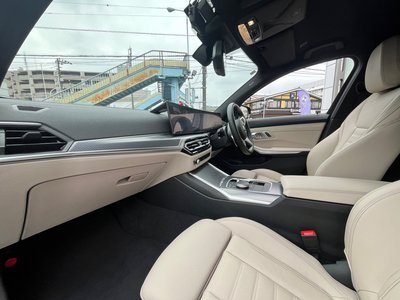 2023 BMW 3 SERIES TOURING photo 2