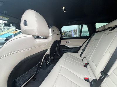 2023 BMW 3 SERIES TOURING photo 4