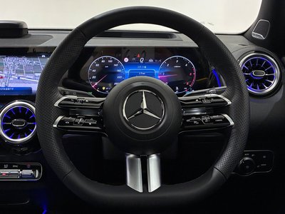 2026 Mercedes-BENZ GLB photo 12
