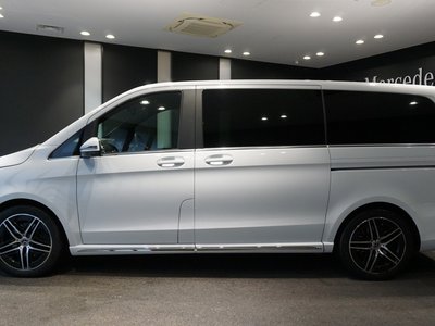 2025 Mercedes-BENZ V-CLASS photo 6