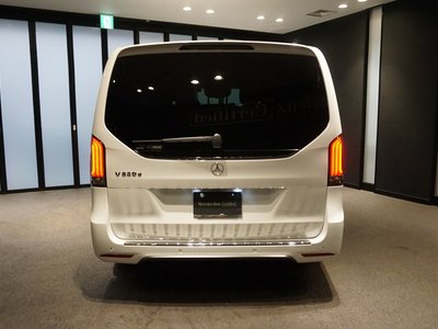 2025 Mercedes-BENZ V-CLASS photo 8