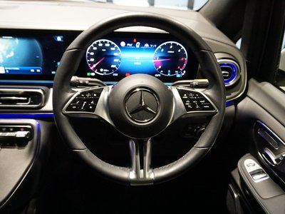 2025 Mercedes-BENZ V-CLASS thumbnail 17
