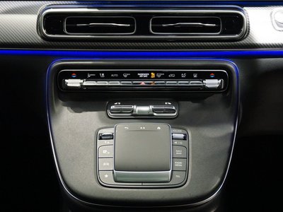 2025 Mercedes-BENZ V-CLASS thumbnail 32