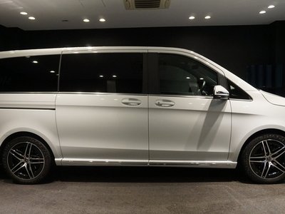2025 Mercedes-BENZ V-CLASS photo 10